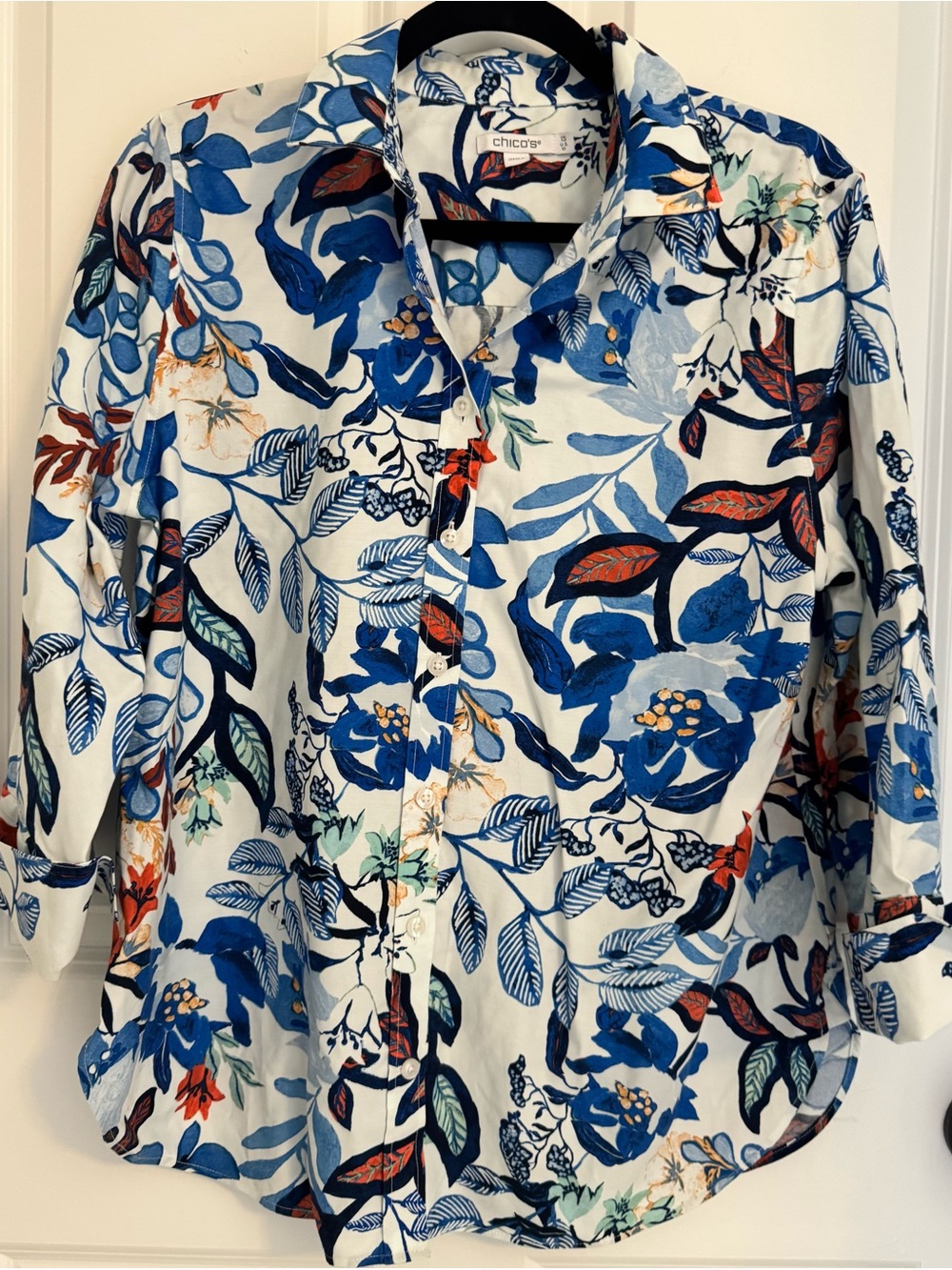 Chico’s Floral Button Front Shirt Size 1.5 (US 10) Blue White Cotton Stretch